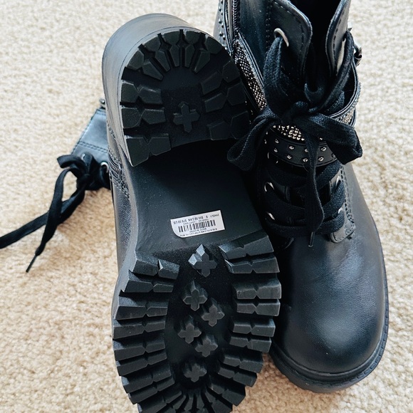 Chunky Sparkle Platform Healed Boots - Picture 6 of 9